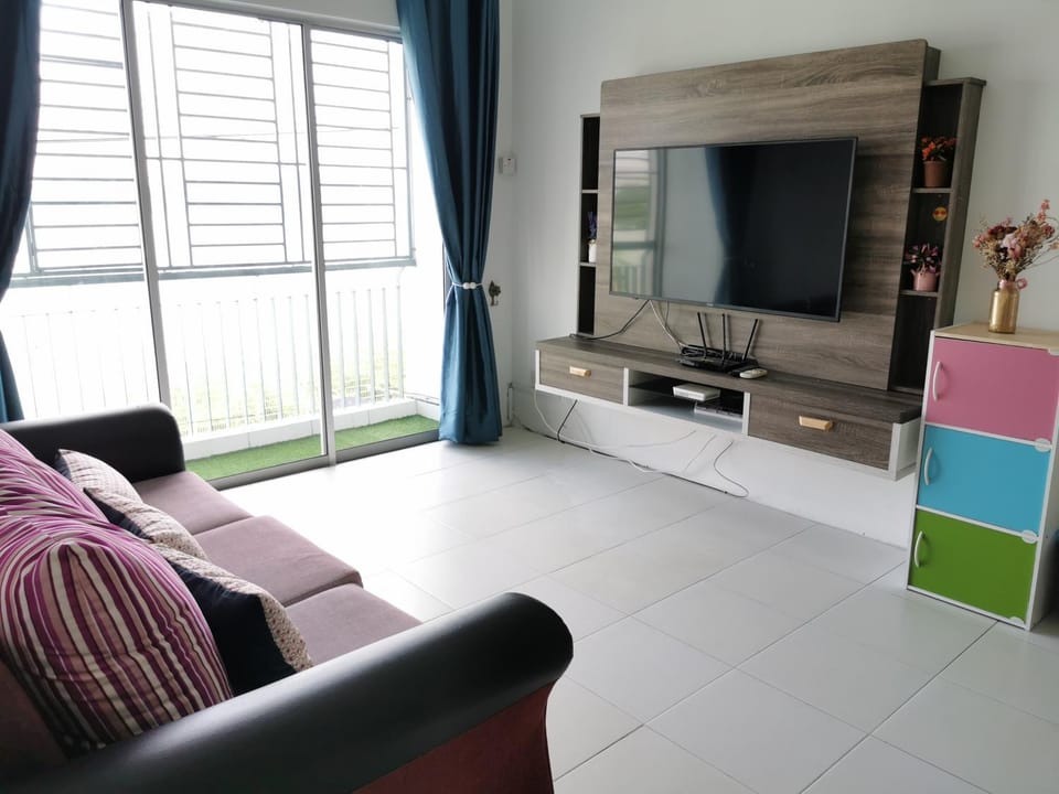 Lake Residence 167 aesthetic lakeview 1st floor House in Selangor, Malaysia