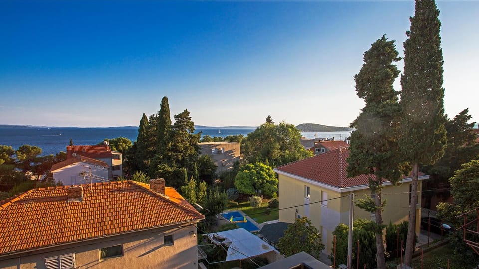 Neighbourhood, Natural landscape, Balcony/Terrace, Sea view