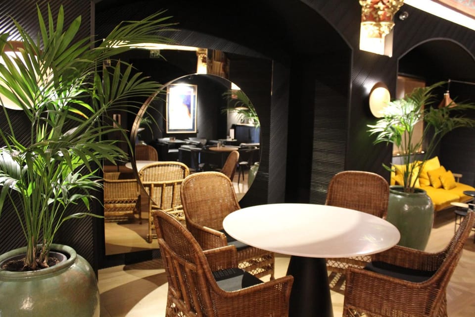 Lobby or reception, Lounge or bar