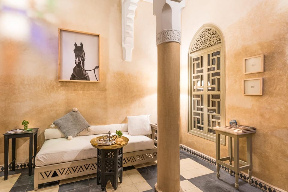 Living room, Lobby or reception