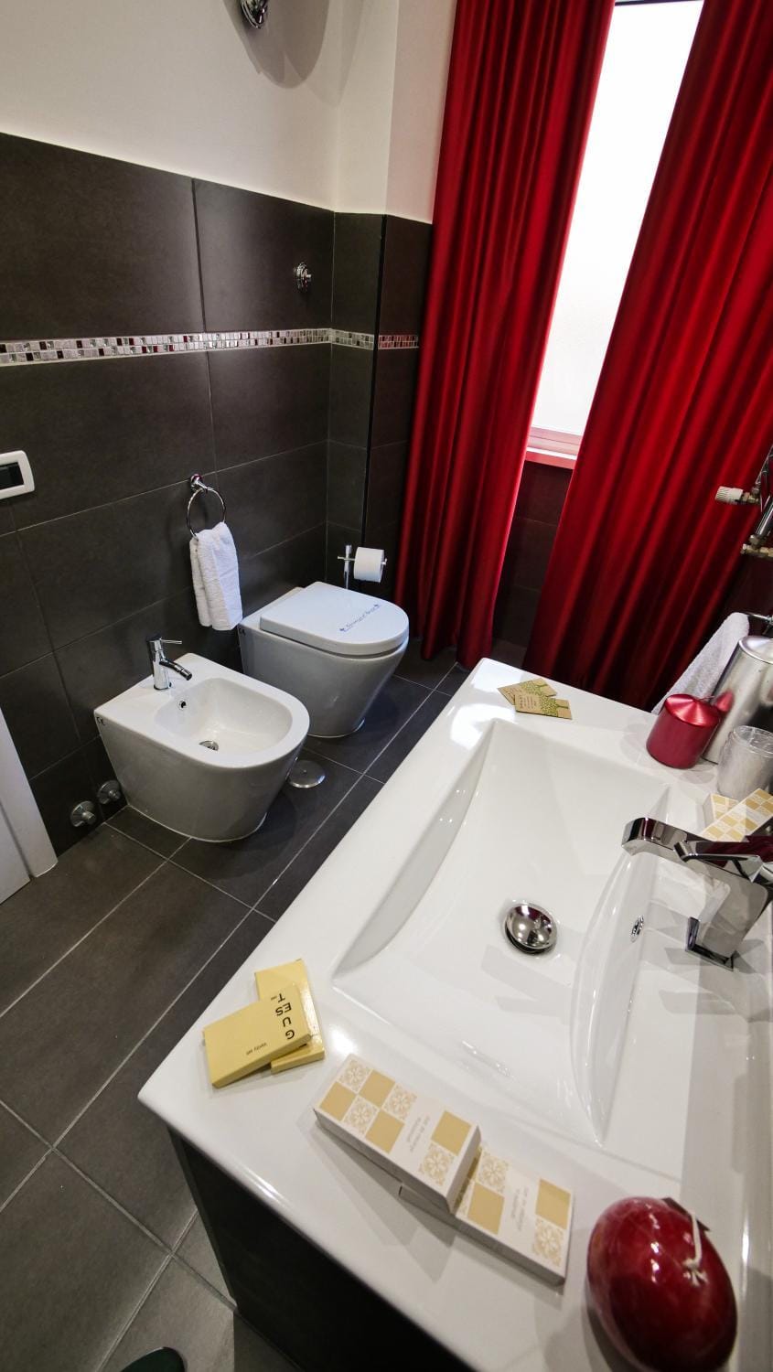 Toilet, Bathroom