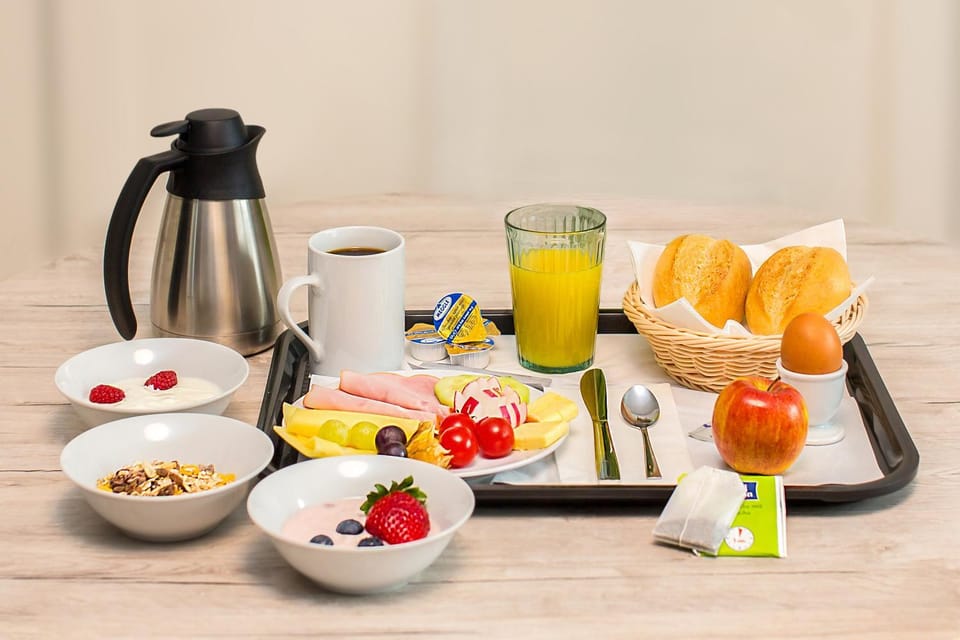 Breakfast, Continental breakfast