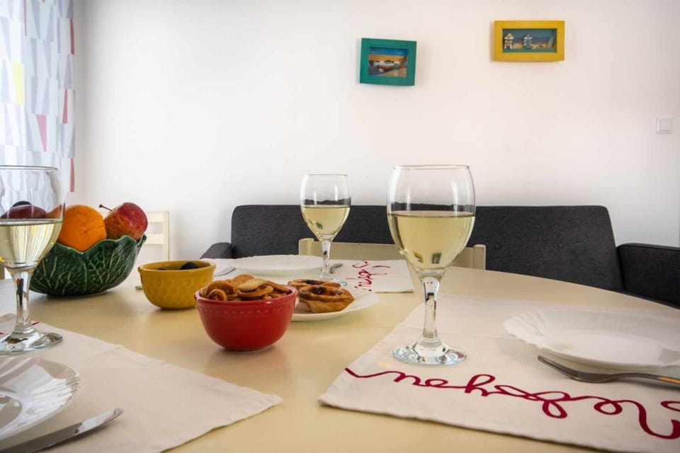 T2 Apartamento do Tenis Apartment in Guia