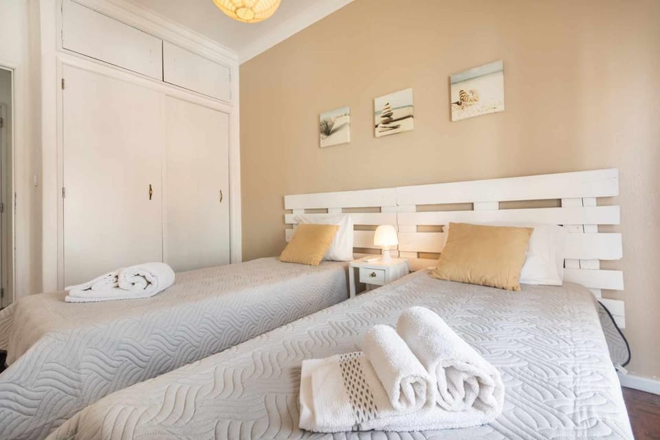T2 Apartamento do Tenis Apartment in Guia