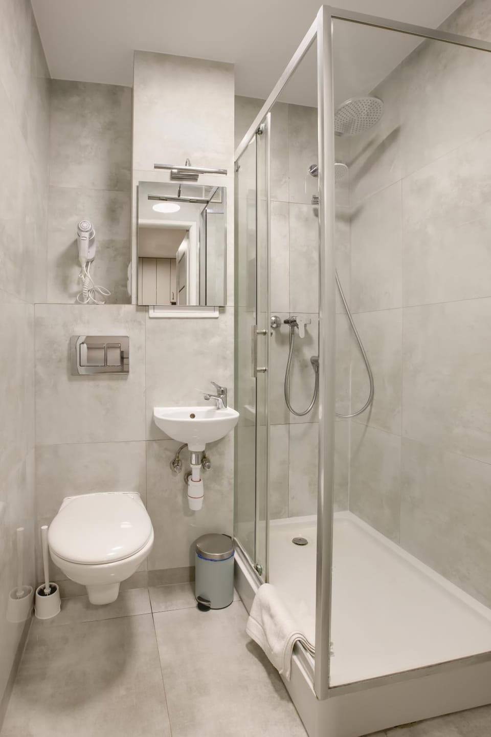 Shower, Toilet, Bathroom, hair dryier