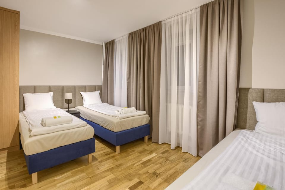 Bed, Other, Photo of the whole room, Bedroom