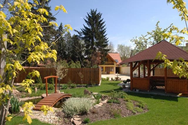 Garden, Balcony/Terrace