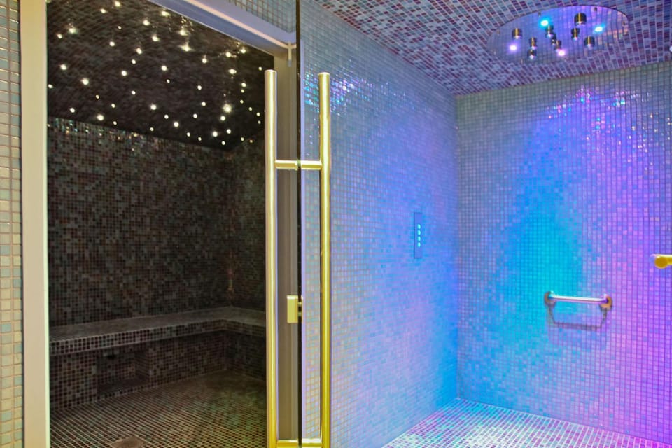 Steam room, Spa and wellness centre/facilities