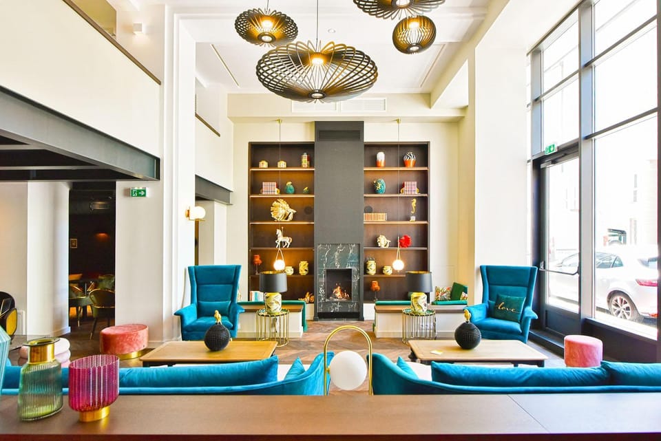 Lounge or bar, Decorative detail