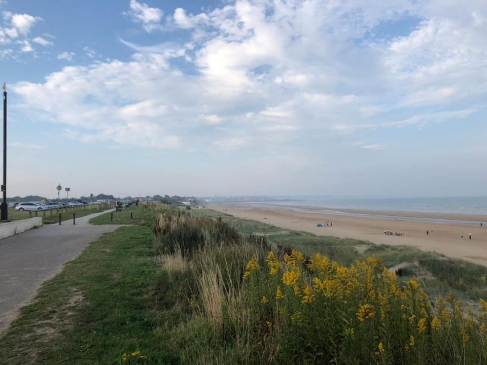 Nearby landmark, Natural landscape