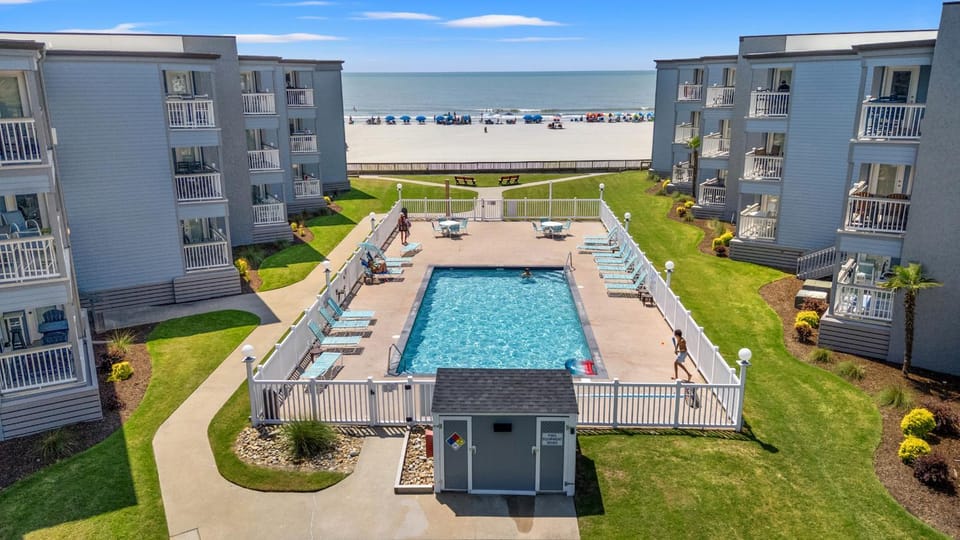A Place at The Beach 9520-1E Apartment in South Carolina