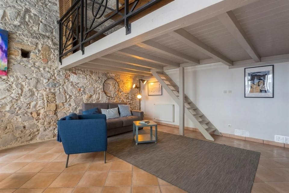 GuestReady - Bright and Modern Croix-Paquet Loft Apartment in Lyon