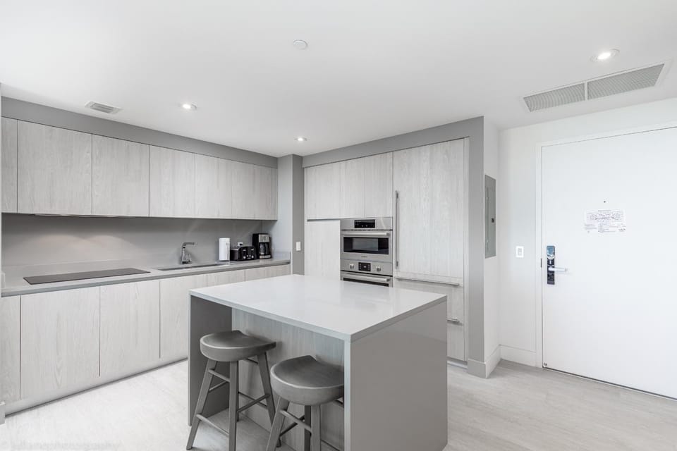 Coffee/tea facilities, Kitchen or kitchenette, Dining area, dishwasher, minibar, pet friendly, stove, toaster