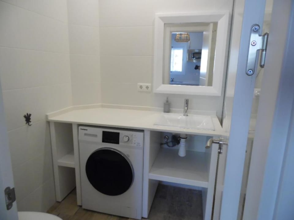 AlquilaEasy San Enrique Apartment in Torremolinos