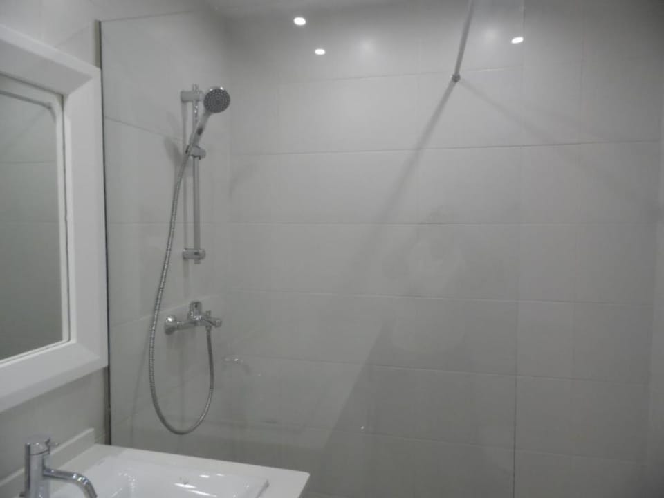AlquilaEasy San Enrique Apartment in Torremolinos