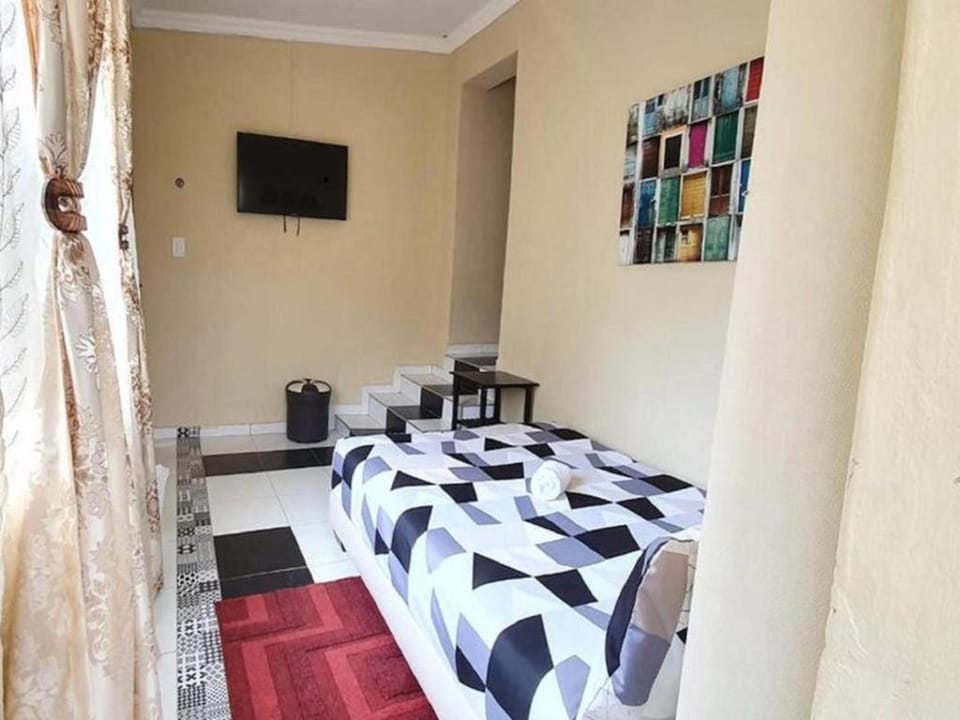 Evelyn Place Bed and Breakfast in Sandton