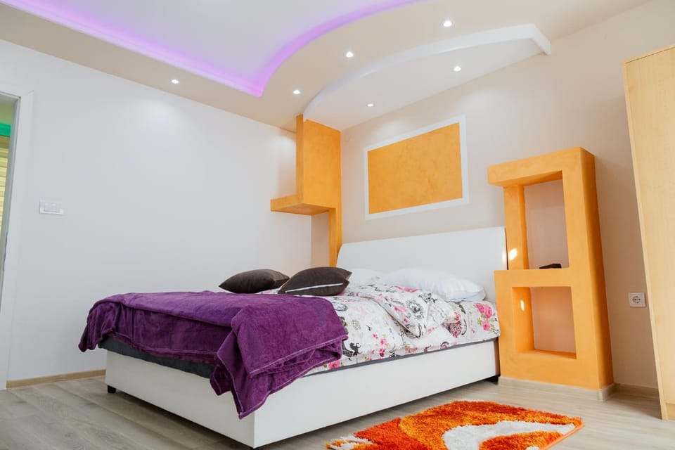 Bed, Bedroom