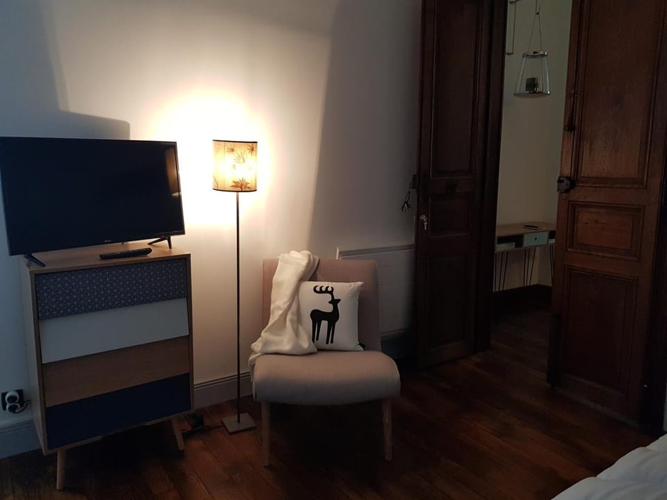 VANILLE CAFE CHOCOLAT Bed and Breakfast in Occitanie