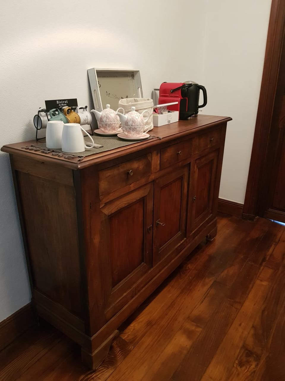 Coffee/tea facilities