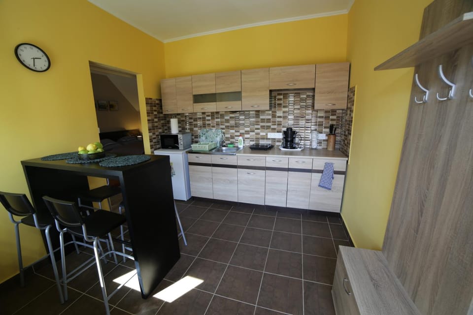 Fónagy Apartmanok Bed and Breakfast in Hungary