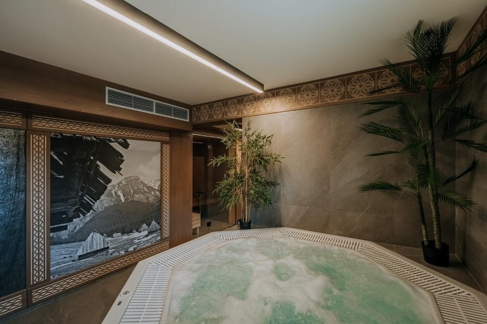 Hot Tub, Hot Tub, Sauna