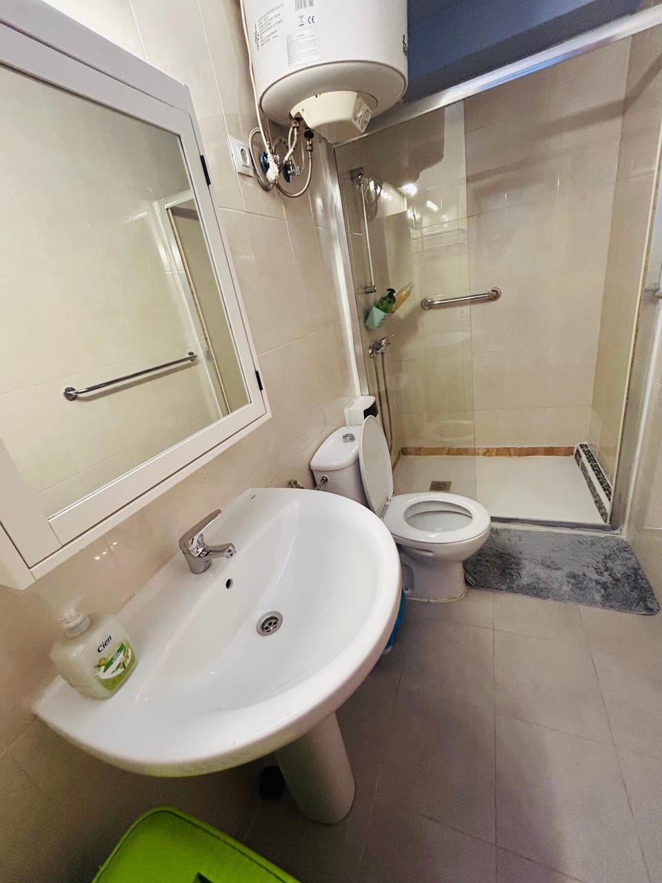 Shower, Toilet, Bathroom