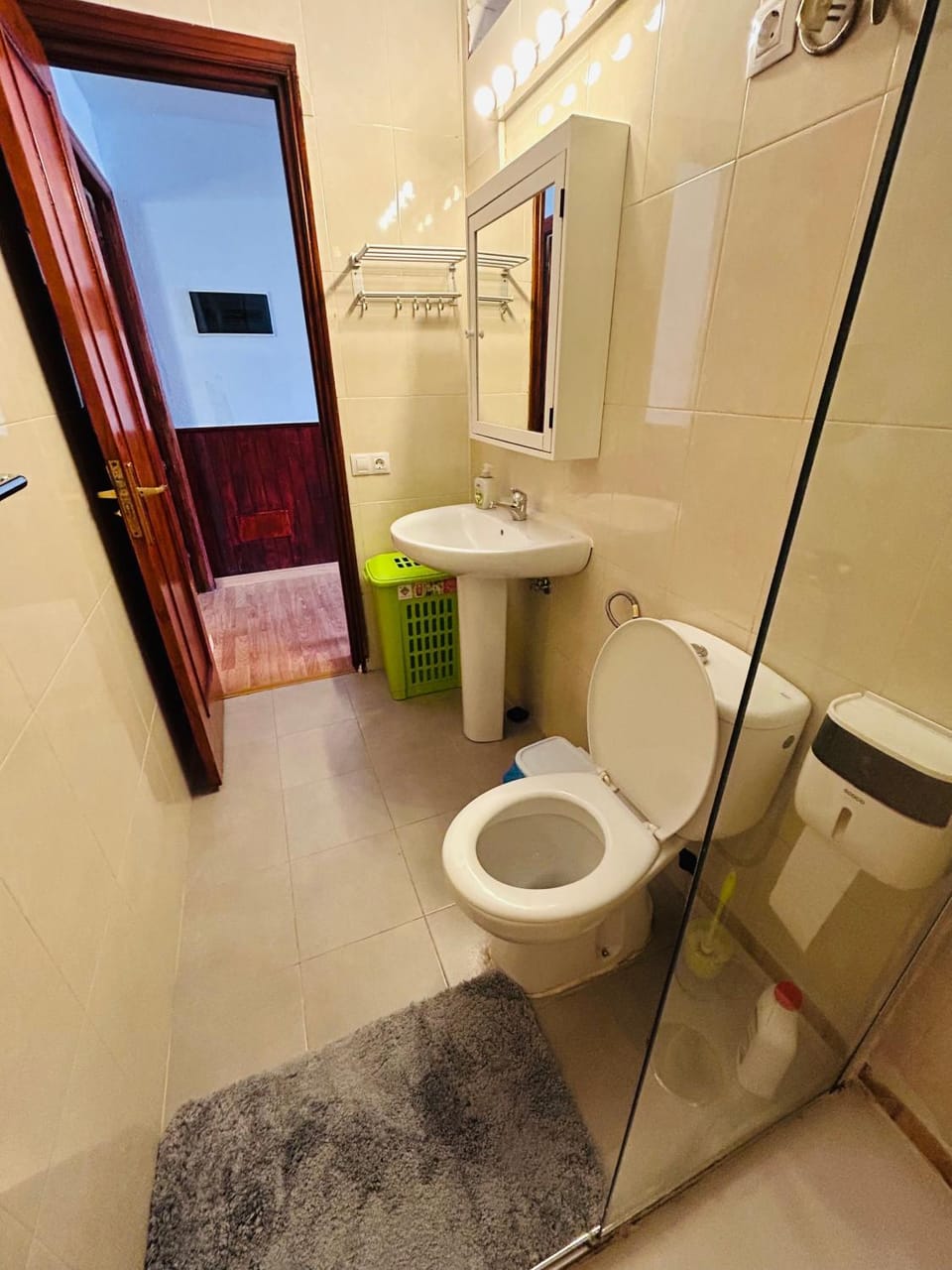 Shower, Toilet, Bathroom