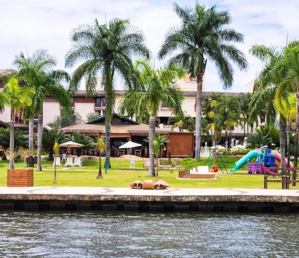 Garden, Lake view