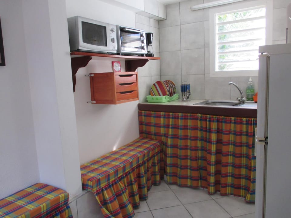 Kitchen or kitchenette, pet friendly