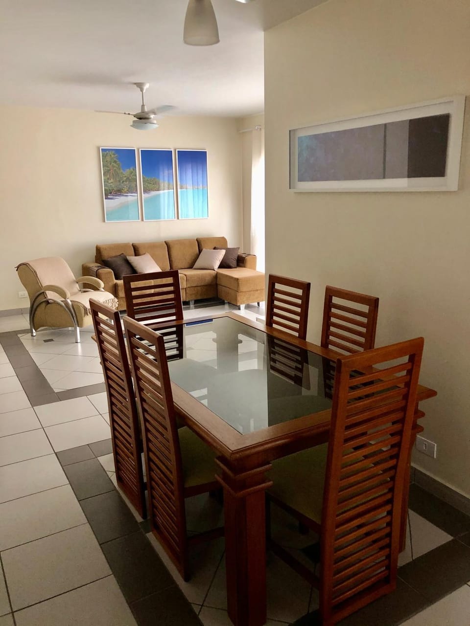 Living room, Dining area, locker