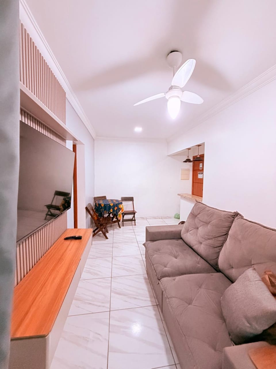 Communal lounge/ TV room, TV and multimedia, Living room, Seating area, Evening entertainment