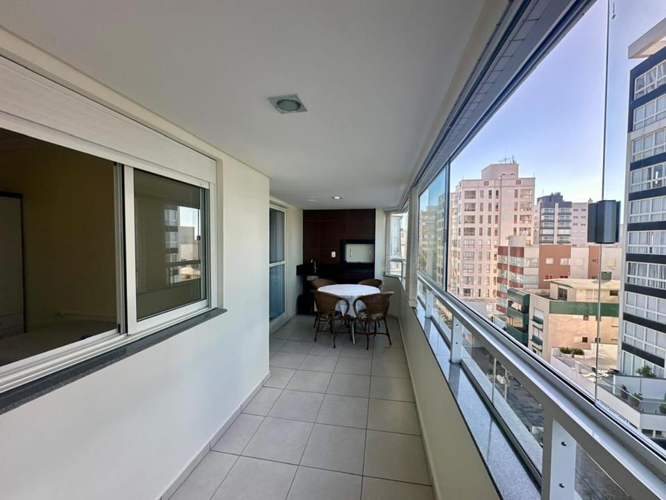 Ótima Localização!!! Apartamento De Frente No Centro De Capão Da Canoa Apartment in State of Rio Grande do Sul