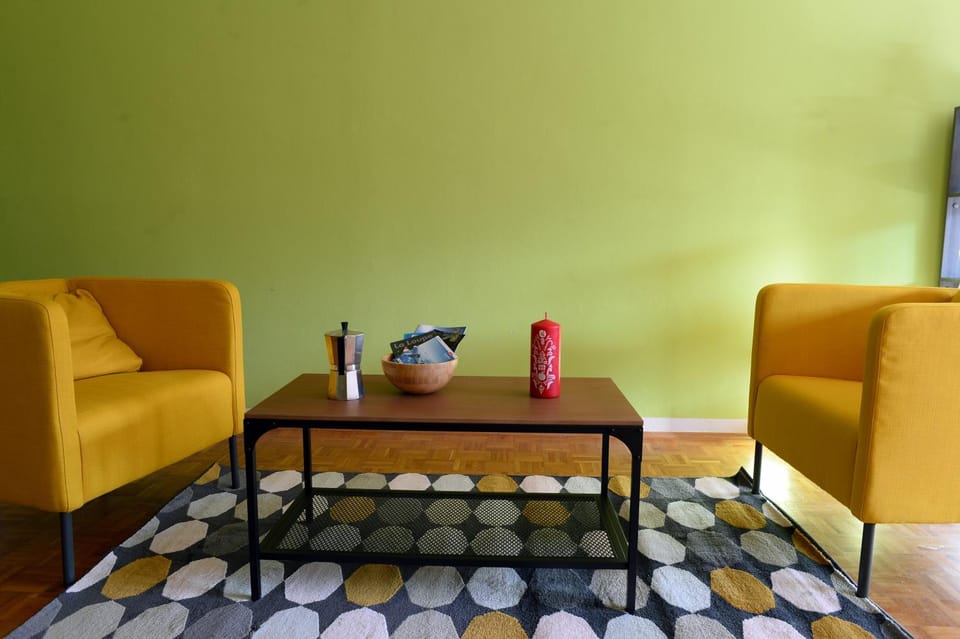 Living room, Seating area