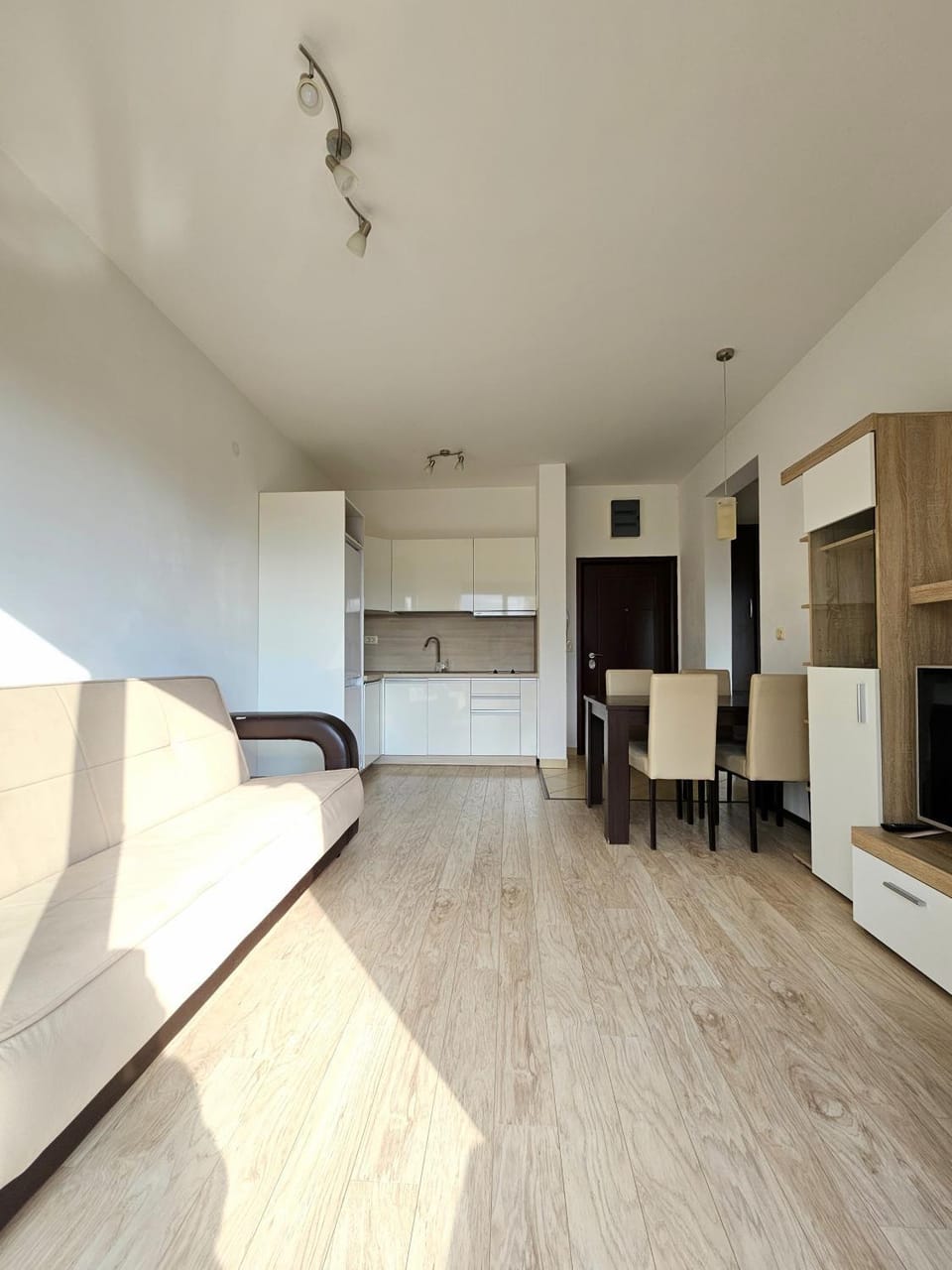 Photo of the whole room, Seating area, Dining area