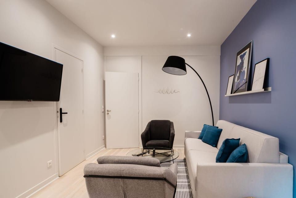 SUITE APOLLINAIRE : au cœur de la Rive Gauche, neuf, design, 2/4 personnes Apartment in Paris