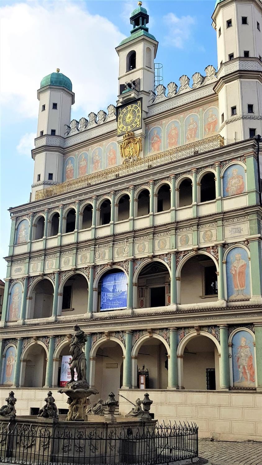 Nearby landmark