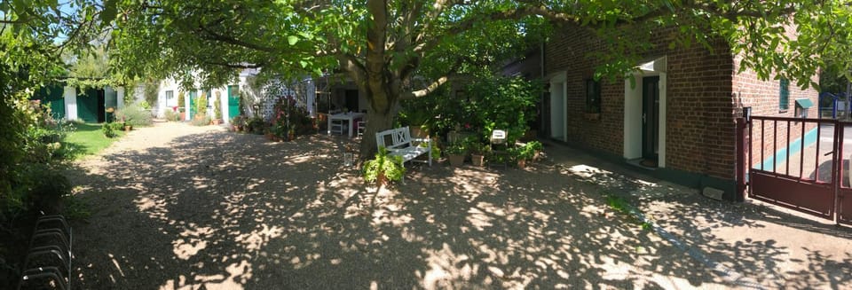 Property building, Patio