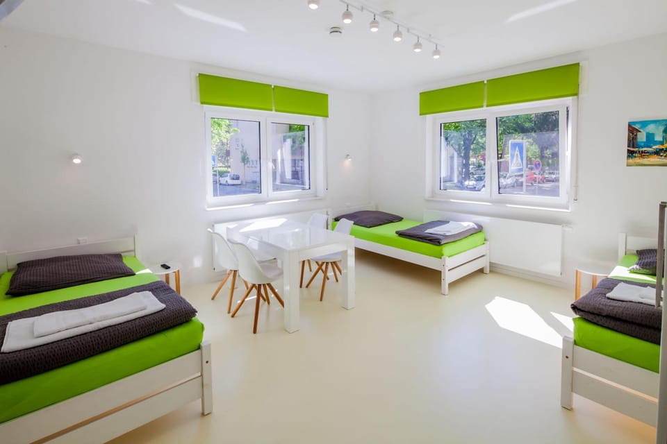 TV and multimedia, Photo of the whole room, Bedroom