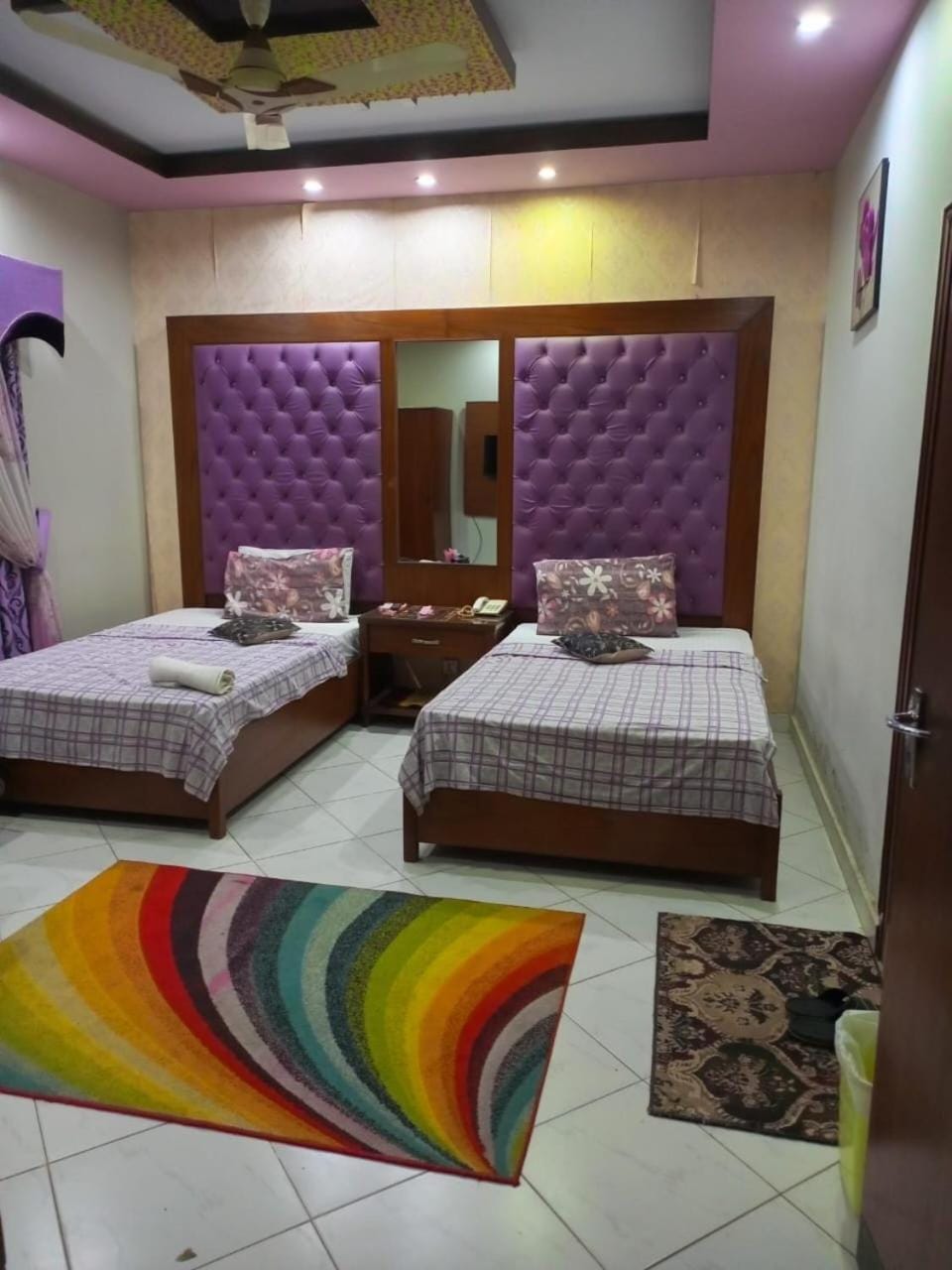 Kingston Motel Bed and Breakfast in Karachi
