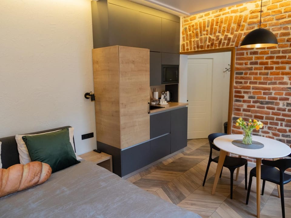Kitchen or kitchenette, Living room, Seating area