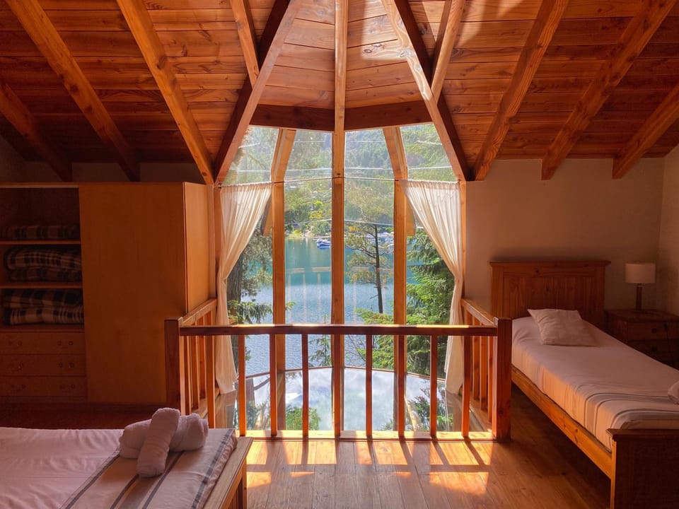 Bed, Photo of the whole room, Bedroom, Lake view