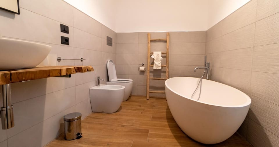 Bathroom, Bath