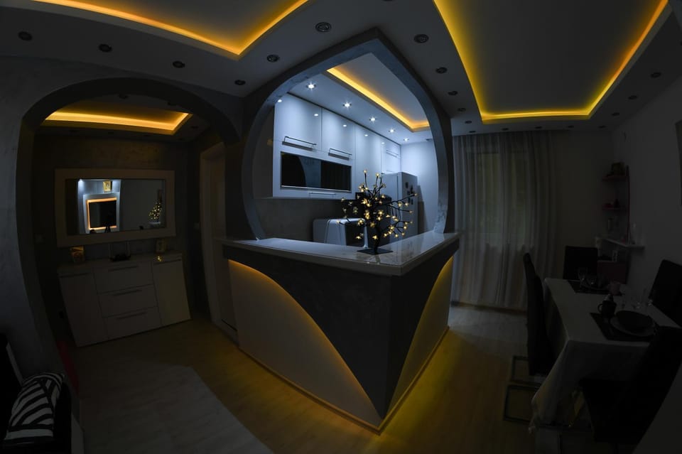 Lounge or bar, oven, kitchen
