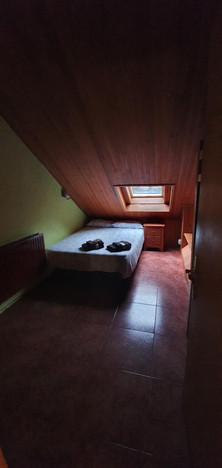 Albergue "El Aguila" Hostel in Aragon