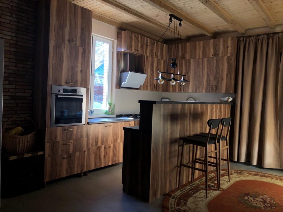 Kitchen or kitchenette, Dining area, Communal kitchen, Breakfast