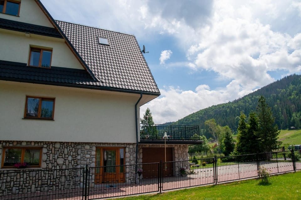 Property building, Mountain view