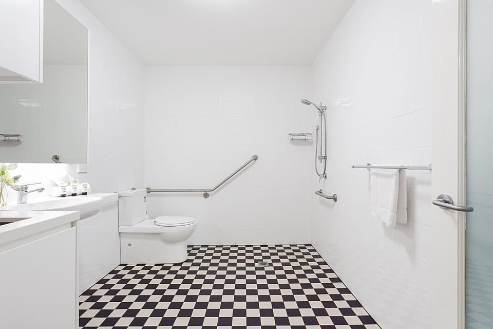 Art Deco Designer Studio in Lewisham Apartment in Marrickville