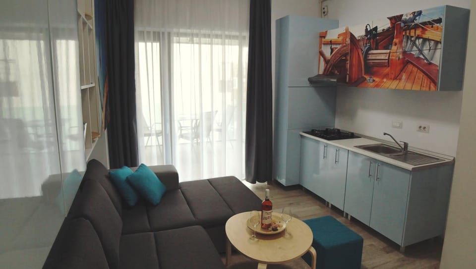 Kitchen or kitchenette, Living room, Dining area