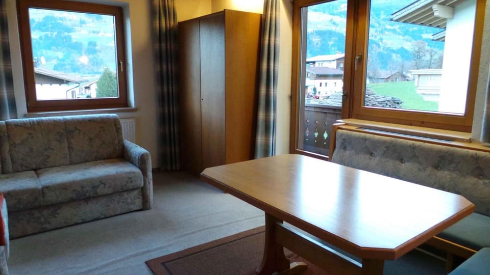 Balcony/Terrace, Seating area
