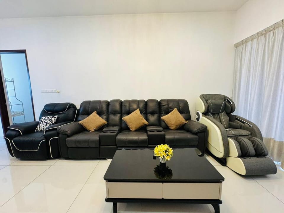 Country Garden JB J Agape Homestay 2503A-8A House in Johor Bahru